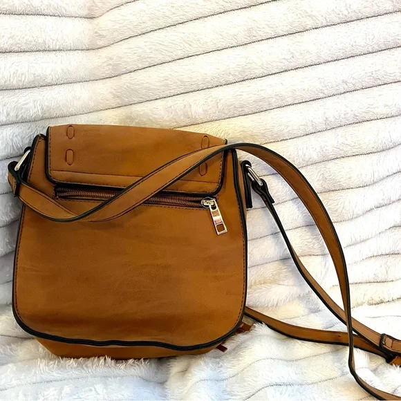 Women's Tan Saddle Crossbody Bag with Tassel Detail - Picture 2 of 6